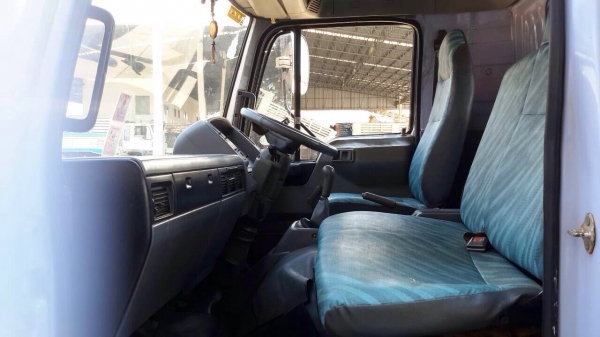 ขายด่วน รถหกล้อ  HINO  FC  4J  ปี 40 สภาพดีมากเดิมๆ  พร้อมใช้งาน  เอกสารพร้อม