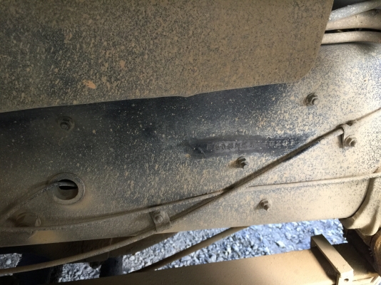 10ล้อดั้มHino Fm1m. 320แรง...วางเครื่องP11c.  มีระบบลากพ่วง. รถสวยมาก...รถบรรทุกถังน้ำยางไม่ได้บรรทุกดิน