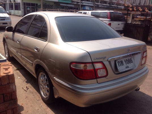 ขายรถ nissan neo gl เบาะหนังไฟฟ้า ราคาถูก