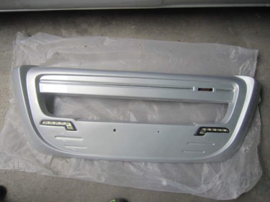 ขายอุปกรณ์รถตู้