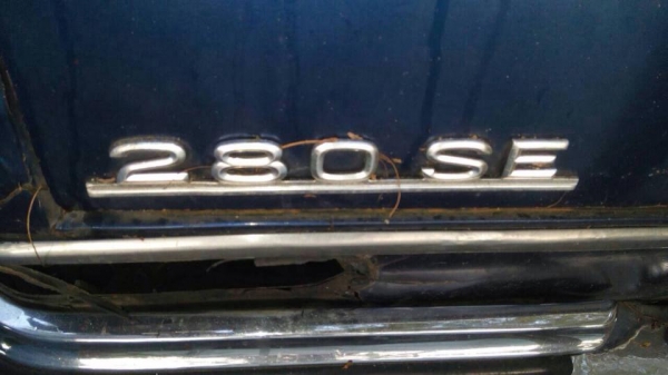 ขายอะไหล่เบ้นซ์ W108 และ W114 115 นิดหน่อยครับ