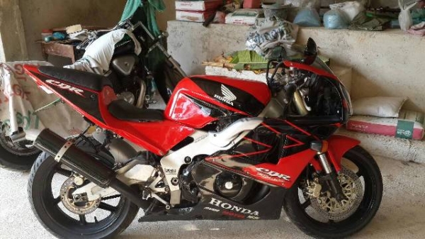 CBR400 ปี94 ทะเบียนแท้ครับโอนได้ทุกขนสงครับ
