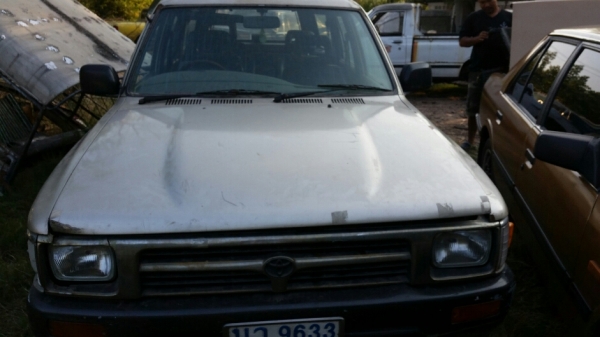 ไมตี้ แวน เครื่องเดิม 2L ทะเบียนขาดปี 56 มีสำเนาต่อภาษี รถขับได้ พวงมาลัยพาวเวอร์