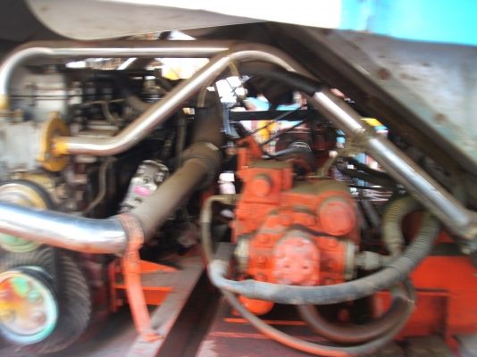 ขายรถเกี่ยวข้าวปานเจริญ อุ้ม 2.7 ตัน เครื่องยนต์ JO8C-2  ตัวเดิน 12 HT ปั้มไดกิ๊นส์ เบอร์ 23 ลูกรอลเลอร์ 11 ลูก โซ่ 47 ข้อ