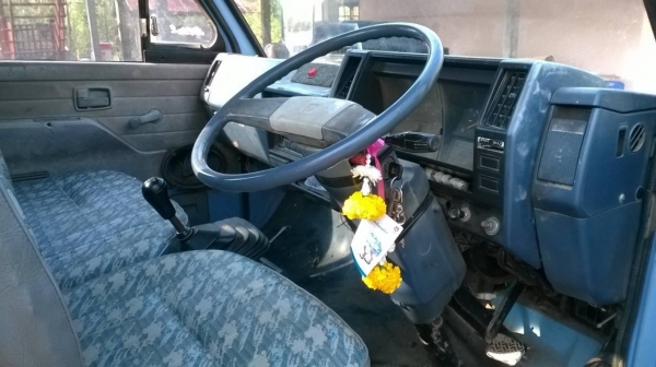 ขาย 4 ล้อ NKR ห้างแท้ ปี 38 เครื่องเดิม 88 แรงม้า คัสซีสวยจัดตลอดเส้น เกียร์สั้น เก๋งสวยไม่ผุ ยางเต็ม ทะเบียนพร้อมโอนครับ ขาย 4 ล้อ NKR ห้างแท้ ปี 38 เครื่องเดิม 88 แรงม้า คัสซีสวยจัดตลอดเส้น เกียร์สั้น เก๋งสวยไม่ผุ ยางเต็ม ทะเบียนพร้อมโอนครับ