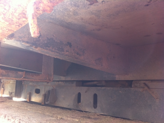 กระบะ 3 มิตรพร้อมชุดคัสซีลอย ลูกดั้ม 3 มิตร ทั้งชุด สภาพสวยๆพร้อมยกใช้