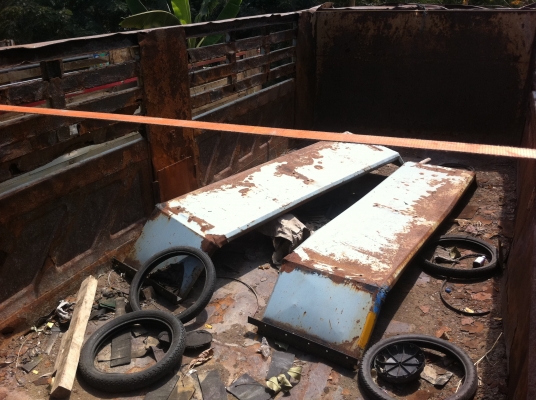 กระบะ 3 มิตรพร้อมชุดคัสซีลอย ลูกดั้ม 3 มิตร ทั้งชุด สภาพสวยๆพร้อมยกใช้