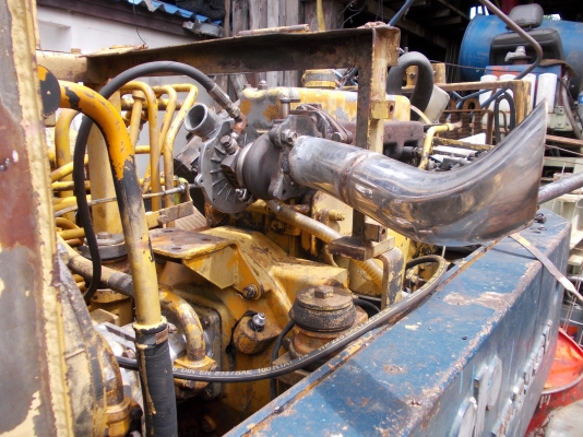 ขายโคโมสุ10HT เท่าPC60 ครับ