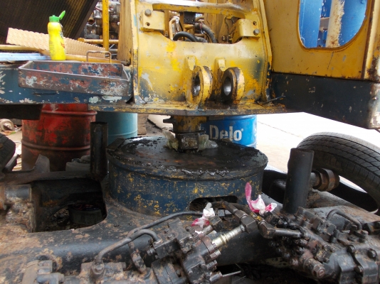 ขายโคโมสุ10HT เท่าPC60 ครับ