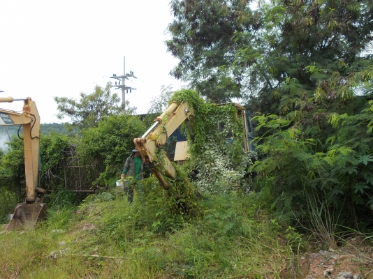 ขายโคโมสุ10HT เท่าPC60 ครับ