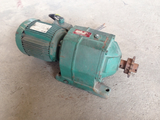 ขายมอเตอร์เกียร์ Leroy somer 0.5HP. 380V อัตราทด 1:78 เพลาออก 18 รอบต่อนาที สภาพสวย พร้อมใช้งาน