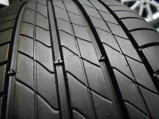 ขายล้อแม็ก Honda Accord G9 ขอบ 17 พร้อมยาง Michelin 225/50/17 ปี 13/เทิร์นได้ ใส่ฟรี ส่งฟรีค่ะ