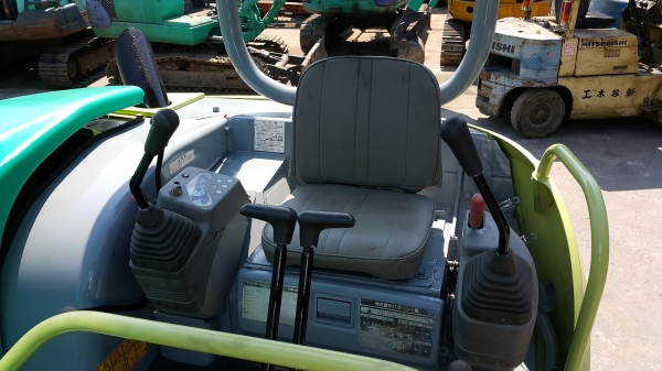 ขาย รถขุด YANMAR รุ่น VIO40-2- แทร็กเหล็ก รุ่นใหม่ ท้ายกลม ทำงานไวจิง สลักแน่นทั้งคัน มือถือ/LINE ID: 0818753444 ขาย รถขุด YANMAR รุ่น VIO40-2- แทร็กเหล็ก รุ่นใหม่ ท้ายกลม ทำงานไวจิง สลักแน่นทั้งคัน มือถือ/LINE ID: 0818753444