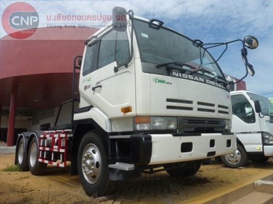 ขายรถสภาพสวยพร้อมใช้งาน NISSAN UD  หัวลาก  10 ล้อ  เครื่อง 320 HP 6 สูบ