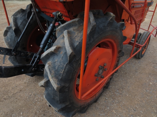 ขายรถไถคูโบต้าL1-18แรง สภาพพร้อมใช้คับ