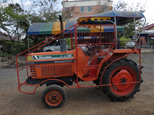 ขายรถไถคูโบต้าL1-18แรง สภาพพร้อมใช้คับ