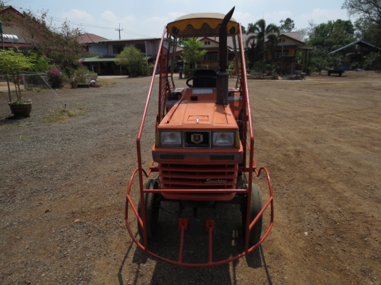 ขายรถไถคูโบต้าL1-18แรง สภาพพร้อมใช้คับ