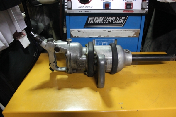 ขายรวมบล๊อกลมถอดล้อขนาด1นิ้ว(มือสอง) จำนวน 2 ตัว