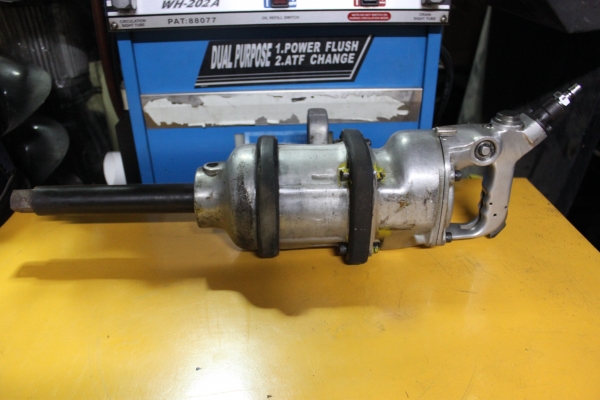 ขายรวมบล๊อกลมถอดล้อขนาด1นิ้ว(มือสอง) จำนวน 2 ตัว