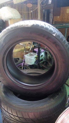 ขายยาง FALKEN  ขนาด 265/65 R18 ปี 2012 จำนวน 4 เส้น ปี ขาย 5,500 บาท   สนใจ 081-143-9463 , 087-700-0165