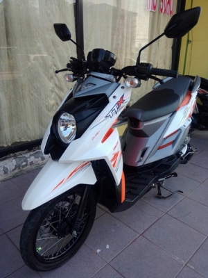 Yamaha TTX สี ขาว-ส้ม สวยๆหัวฉีดประหยัดน้ำมัน รถปี2556 เท่ห์ๆเลยครับ Yamaha TTX สี ขาว-ส้ม สวยๆหัวฉีดประหยัดน้ำมัน รถปี2556 เท่ห์ๆเลยครับ