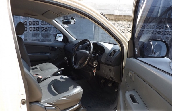 วีโก้ แชมป์ 2.7 หัวเดี่ยว เบนซิล ติด LPG