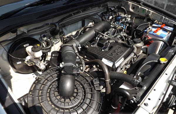 วีโก้ แชมป์ 2.7 หัวเดี่ยว เบนซิล ติด LPG