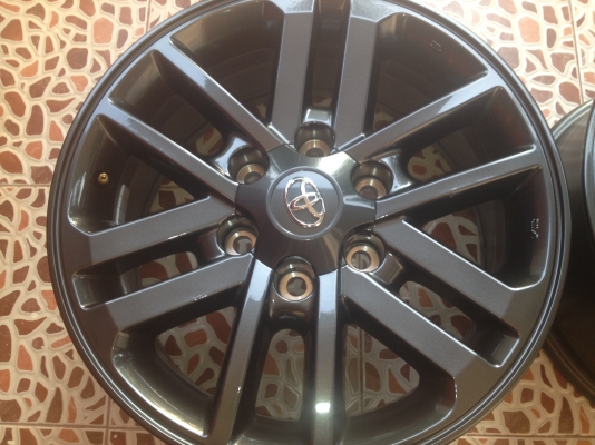 ล้อแม็ก ฟอจูนเนอร์มิดไนท์ชายน์ อิดิชั่น Fortuner 2014