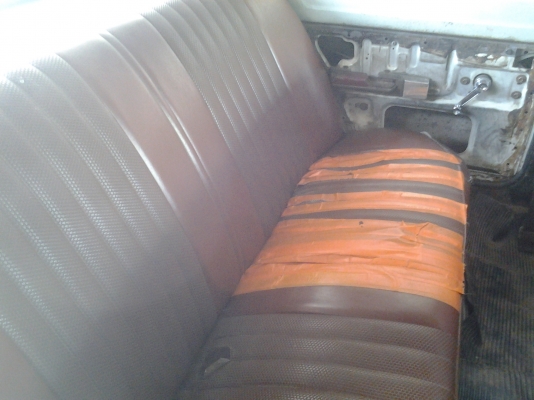 ขายตามสภาพรถเก๋งโบรานเครื่องดีเซลขับได้ไม่มีเล่ม