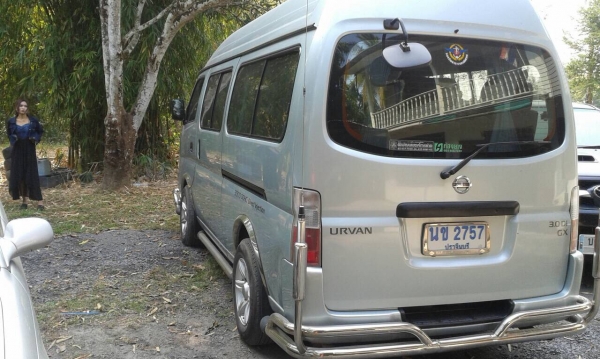 ขาย NIssan URVAN ปี05 แต่ง VIP รถออกป้ายแดง