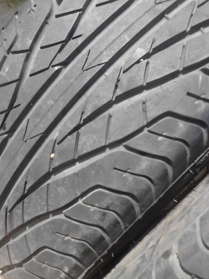 235/40R18 CHAMPIRO HPX มี 2 เส้น TEL.081-427-3941