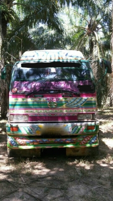 รถฮีโน่ 10 ล้อดั้ม FM3H  เปลื่ยนเครื่อง 195 แรงม้า. ปี 39   สนใจติดต่อ  081 - 6079515