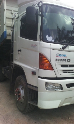 รถฮีโน่ 10 ล้อดั้ม 380 แรงม้า. ปี 54  ( รถวิ่ง 2x,xxx กม. )   สนใจติดต่อ  081 - 6079515