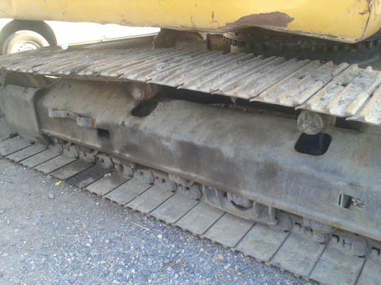 ขาย cat 320D รุ่นกระบอกดำ นำเข้าจากยี่ปุ่นไม่เคยใช้ในไทย อายุใช้งาน 4000ชม.