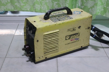 เครื่องเชื่อม jasic arc225i ระบบอินเวอร์เตอร์ IGBT สภาพพร้อมใช้งานครับ