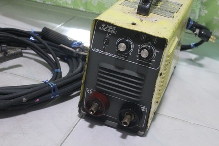เครื่องเชื่อม jasic arc225i ระบบอินเวอร์เตอร์ IGBT สภาพพร้อมใช้งานครับ