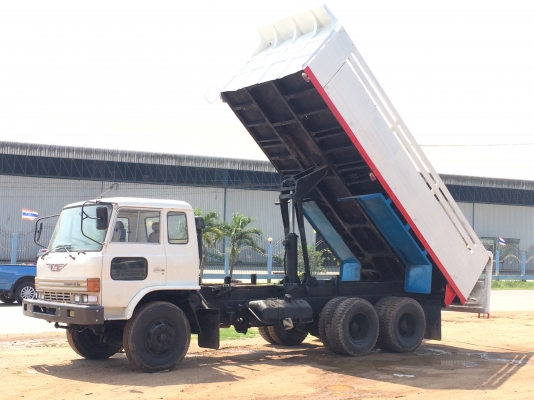 แสงฟ้าเต้นรถ///ขายรถHINO-F18ดั้มเครื่องHO7C-175แรงม้ายางใหม่10เส้น