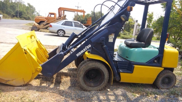 ขายรถโฟคลิฟท์ โคมัทสุ แปลงตักหน้า ขายรถโฟคลิฟท์ โคมัทสุ แปลงตักหน้า