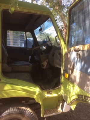 HINO 6ล้อ(เครื่อง160แรง WO6D)เครื่องดี พวงมาลัยพาวเวอร์ คานหน้า-หลัง F ยางดี ครัทซีสวย รถพร้อมใช้ เหมาะเอาไปทำดั๊มขาย 400,000บาท