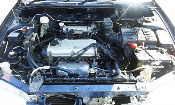 Mitsubishi lancer ท้ายเบนซ์ ปี 99 เครื่อง 1500 เกียร์ธรรมดา สีสวย เครื่องดี เกียร์เข้านิ่มไม่หลุด ช่วงล่างดี แอร์เย็น เลี้ยวไม่ดัง ไม่มีปัญหาความร้อน แม็กซ์ 16 ภาษีไม่ขาด รถพร้อมใช้เลยครับ   ราคา 77,000 บาท   0896878976 โอ๋   id line : charnpreecha   ดูรถ