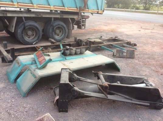 กระบะ10ล้อ(ดั๊มเหล็ก) อุปกรณ์ครบ ขนาด 0.84/2.5/6.0 เนื้อเหล็กสวย ไม่ผุ ถอดลงจาก มิตซูไอหลง ขาย115,000 บาท (ศุภากร 081-4252943)