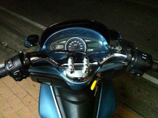 ขออนุญาติขาย HONDA PCX 150-i รุ่น IDLING STOP ปี 2013 โอนให้ฟรีครับ