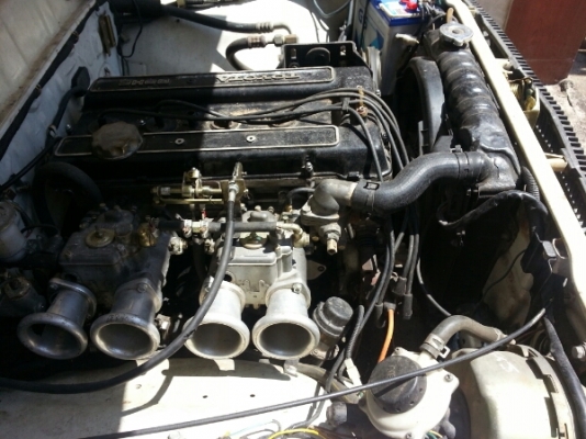 โตโยต้า R72 เก่าเก็บ 2 ประตู