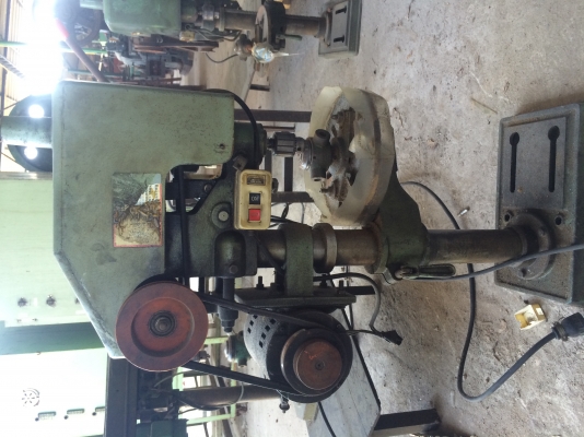 ขายเครื่องเจาะต๊าฟใต้หวัน