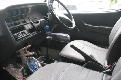 ขายถูกรถตู้ TOYOTA  HIACE