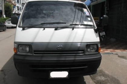 ขายถูกรถตู้ TOYOTA  HIACE