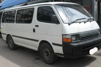 ขายถูกรถตู้ TOYOTA  HIACE