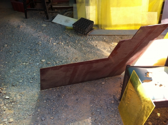 แผ่นแบคกาไลท์หนาประมาณ 8-10 มม. ขนาด102 * 65 ซม.