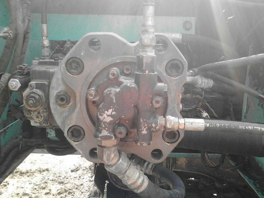 **1,450,000 บ.ต่อรอง/// แบคโฮ SK200 MARK-6 YN10** ขาย KOBELCO MARK-6 SK200 YN10 แบคโค สภาพเก่านอก S.No.YN10-40683 เครื่องเดิม ปั้มเดิม ไฟฟ้าหน้าจอครบ เครื่องดี แรงดี แห้ง ไม่มีเยิ้ม ปั้มแน่น แรง ทำงานดีเร็ว ไม่โหลด บูมอาร์มสวย ไม่ปะไม่ดาม ไม่ร้าว บุ้งกี๋ห