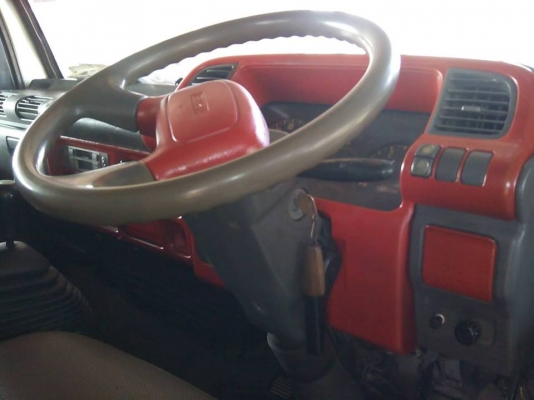 **390,000 บ.ต่อรอง///6ล้อเล็ก NKR-135** ขาย ISUZU NKR-135 6ล้อเล็ก ประกอบ NKR66E 4HF1-135HP ปี2551 เครื่องเดิม เกียร์เดิม เครื่องดี แน่นดี แรง เกียร์ดีไม่หลุด ช่วงล่างแน่น คานหน้าเป็นแหนบแล้ว เฟืองท้ายเพลาลอย คัสซีสวยเดิมๆ ไม่ปะไม่ดาม กระบะพื้นไม้คอกเหล็ก